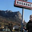 Turistas invadem vilarejo francês em busca de 'garagem alienígena'
