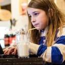Menina de 7 anos consegue hackear WiFi público em menos de 11 minutos