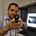Arma inteligente criada por professor da Universidade de São Paulo usa chip e sistema eletrônico