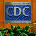 O CDC incentiva as pessoas a evitarem cantar em festas de fim de ano