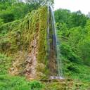 Além do Comum: A Jóia Escondida - Cachoeira Prskalo nas Montanhas Kučaj