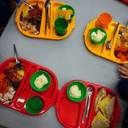 Escolas na Inglaterra alertam para crise de aumento 'comovente' de crianças famintas