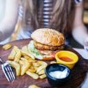 Dieta de fast-food pode causar danos cerebrais “irreversíveis”