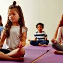 Como a meditação pode ajudar as crianças a lidar com traumas, depressão e distúrbios de atenção
