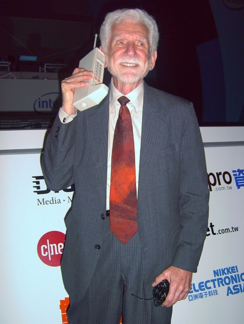 Primeiro celular comercial Martin Cooper