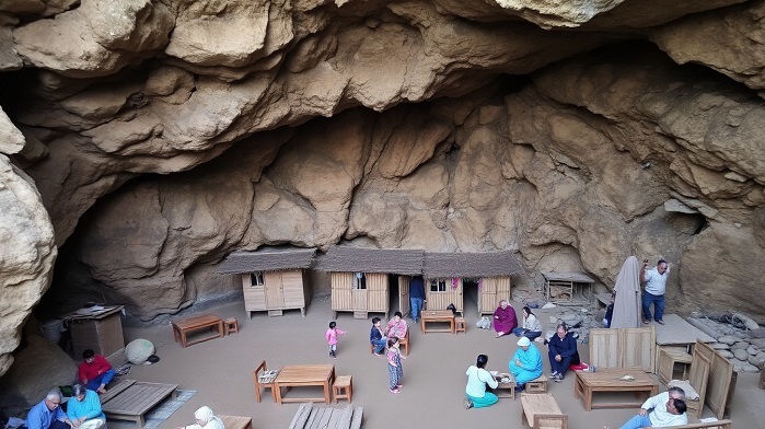Zhongdong: A última caverna habitada no mundo!