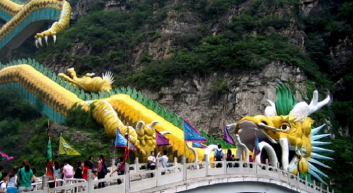 A escada do dragão da China, Dragon Escalator