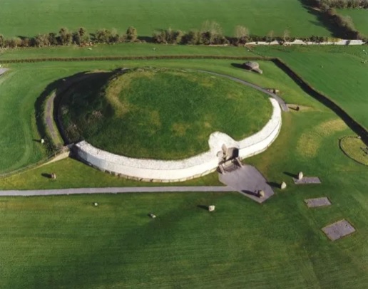 Newgrange imagme verde