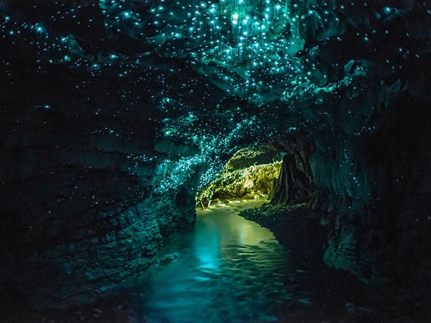 caverna estrelado azul