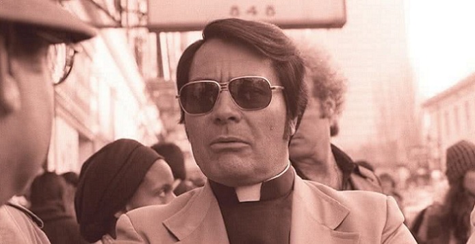 O Culto da Morte: Como Jim Jones Conduziu Seus Seguidores ao Suicídio Coletivo