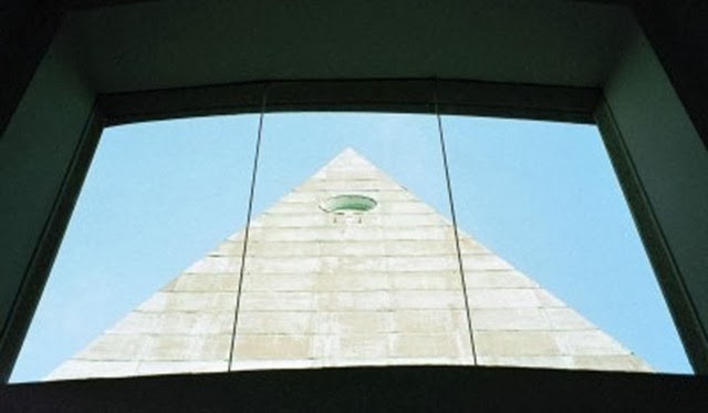 suprema vista piramide