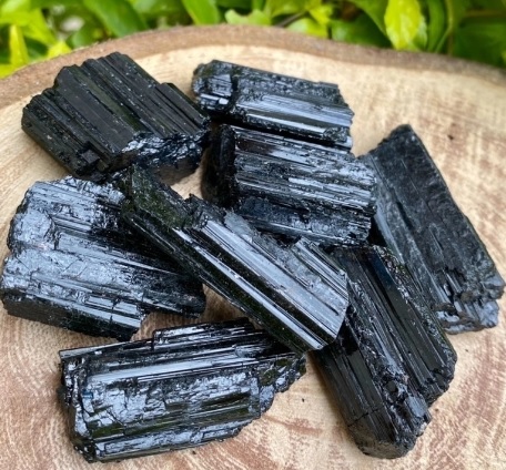 Magia dos Cristais turmalina negra