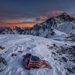 A Bela Adormecida do Everest: A História Brutal que a Montanha Escondeu por 9 Anos
