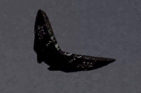 Nave negra zoom